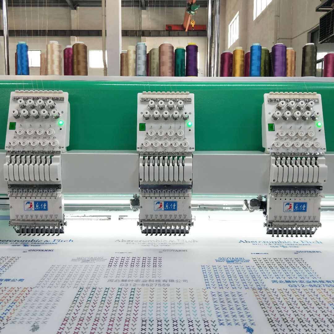 24 heads Industrial embroidery machine with spare parts